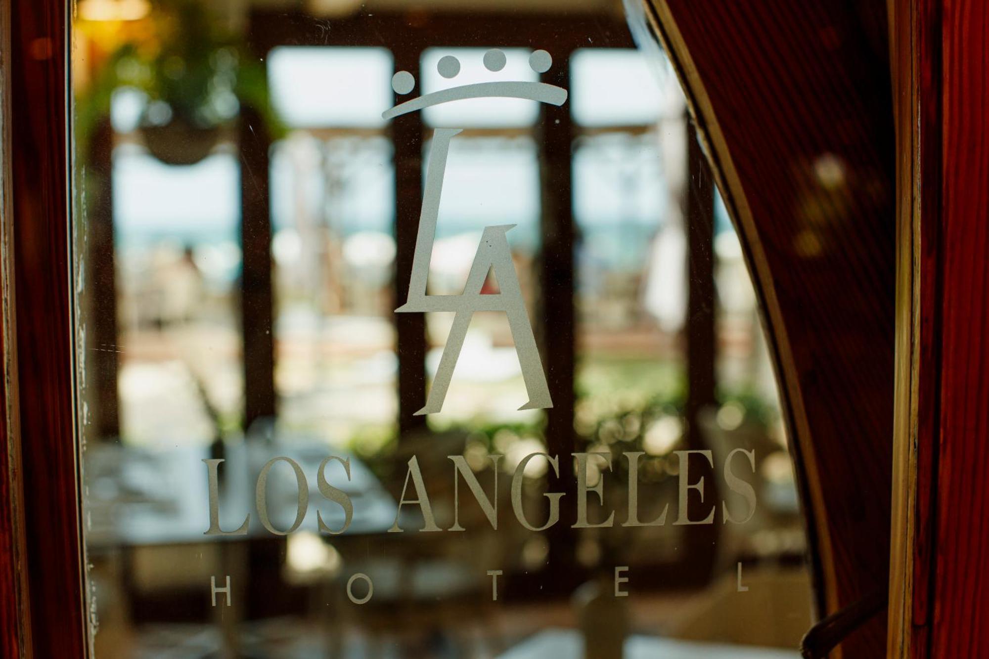 Hotel Los Angeles Denia Bagian luar foto